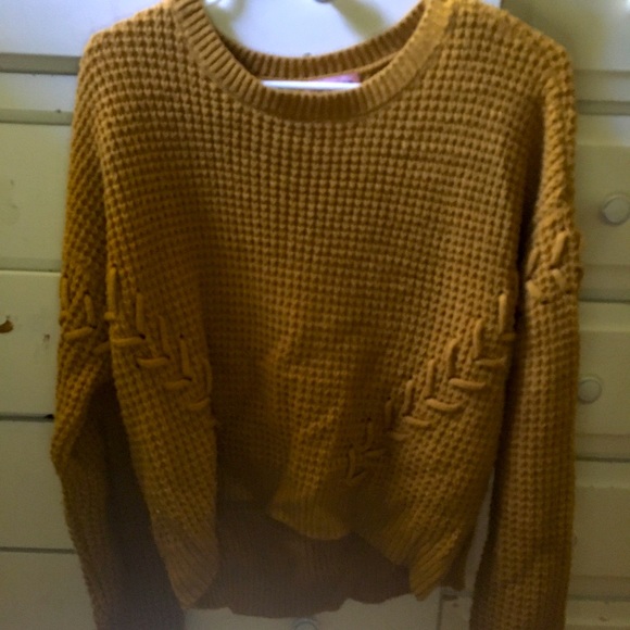 Knitted sweater - Picture 1 of 4